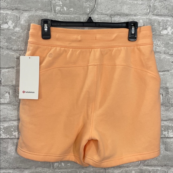 Lululemon Scuba High-Rise Short 5"
Peach Bellini - Picture 2 of 7